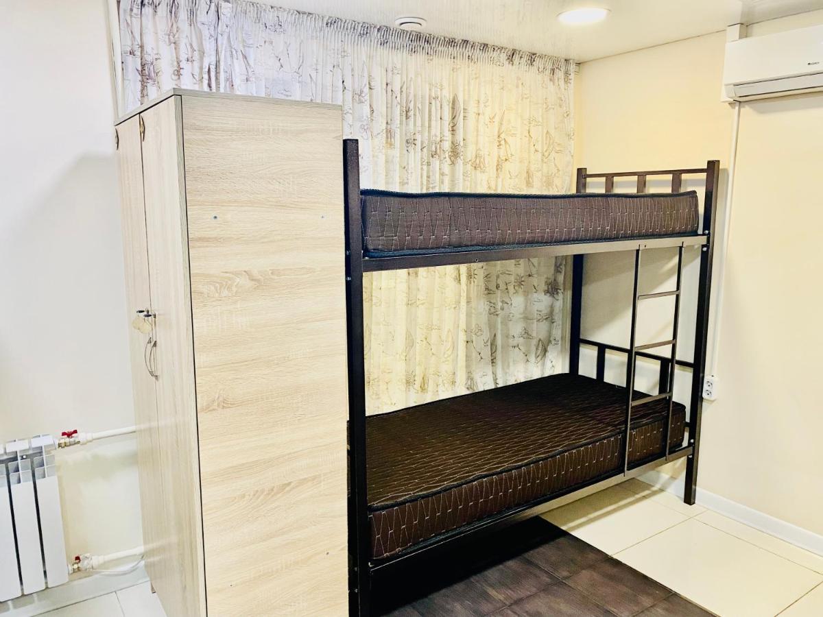 Like Home Hostel Na Shevchenko, 162Б Almaty Extérieur photo